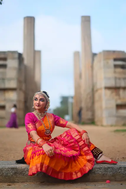 A graceful stance among stone pillars